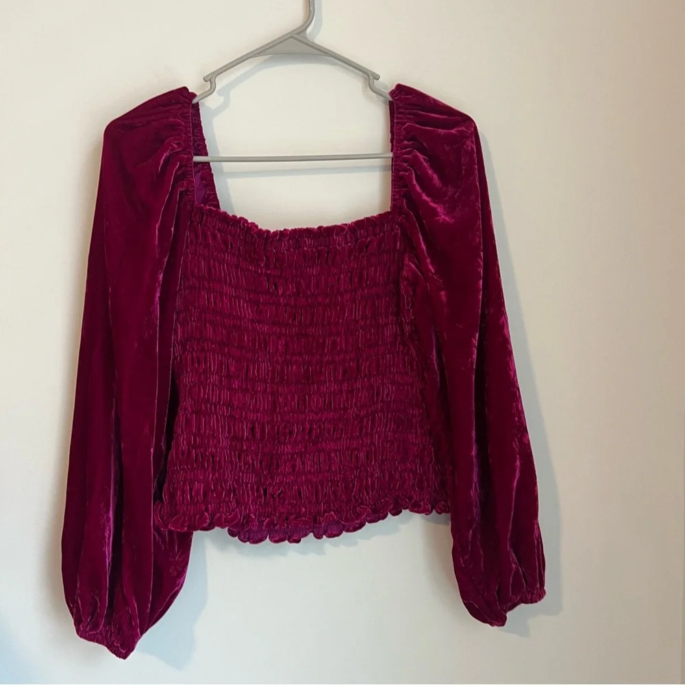Anthropologie Puff Sleeve Velvet Smocked Magenta Pink Top Women's Large